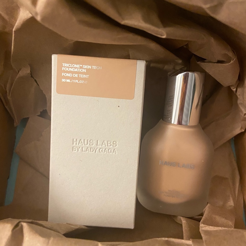 Haus Labs Triclone Skin Tech Foundation
